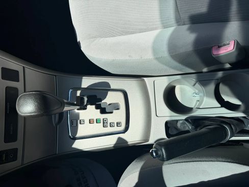 Used 2012 Toyota Corolla L FWD image 31