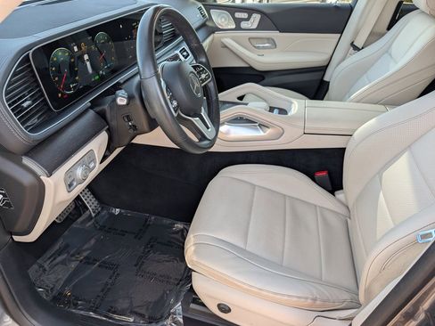 Certified 2022 Mercedes-Benz GLS 450 4MATIC image 11