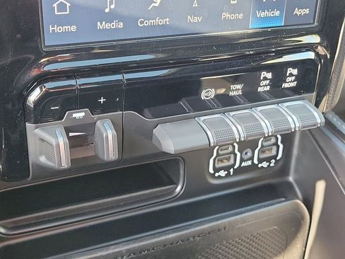 Used 2022 RAM 3500 Limited w/ Night Edition image 34