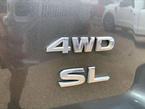 Used 2019 Nissan Pathfinder SL AWD/4WD image 10