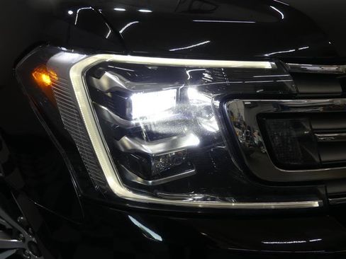 Used 2021 Ford Expedition Max Limited image 13