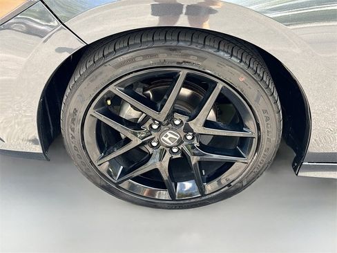 Used 2024 Honda Civic Sport image 28