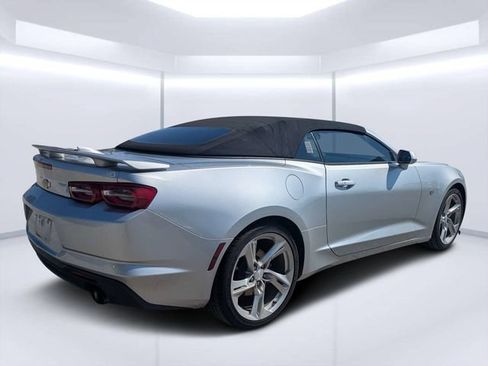 Used 2019 Chevrolet Camaro LT RWD image 3