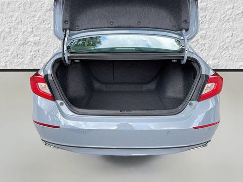 Used 2022 Honda Accord Touring image 12