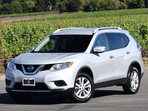 Used 2015 Nissan Rogue SV AWD/4WD image 5
