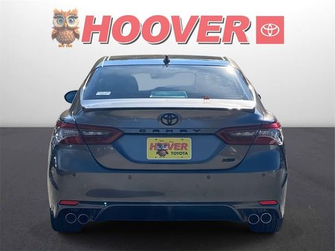 Used 2023 Toyota Camry XSE image 3