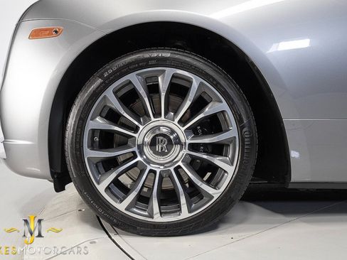 Used 2019 Rolls-Royce Dawn RWD image 66