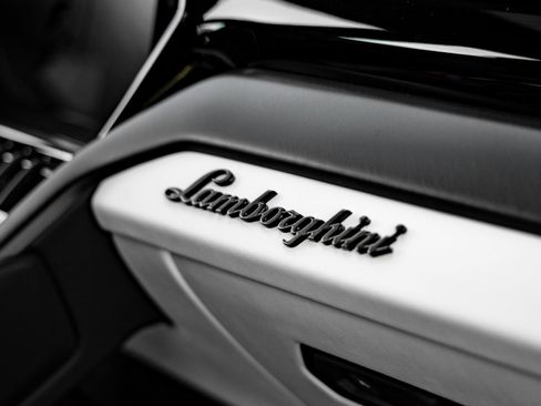 Used 2024 Lamborghini Urus S AWD/4WD image 57