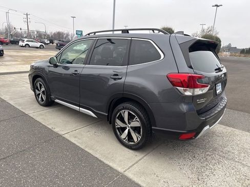 Used 2020 Subaru Forester Touring image 10