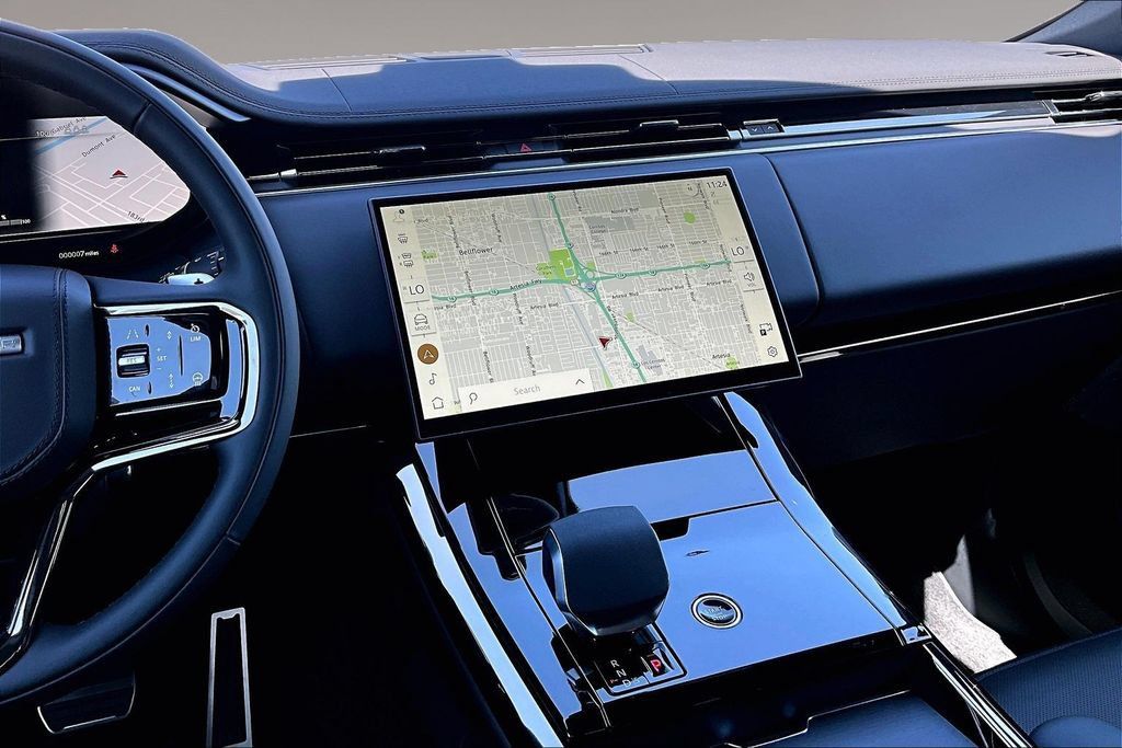 New 2026 Land Rover Range Rover Sport Dynamic SE AWD/4WD image 6