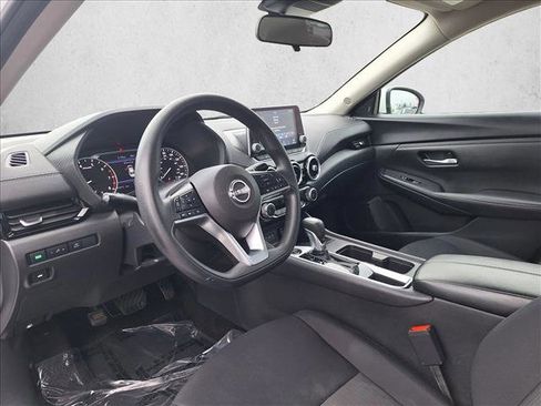 Used 2024 Nissan Sentra SV image 9
