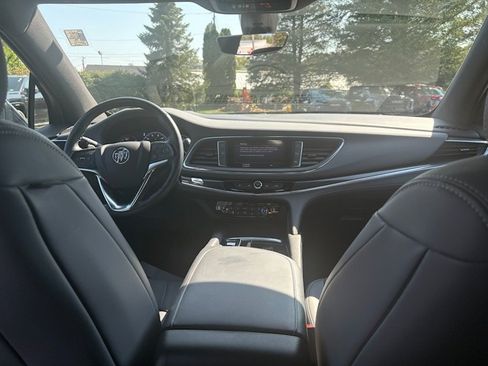 Used 2022 Buick Enclave Premium w/ Experience Buick Package image 9