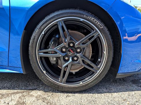 Used 2021 Chevrolet Corvette Stingray Premium Cpe w/ Z51 Performance Package image 50