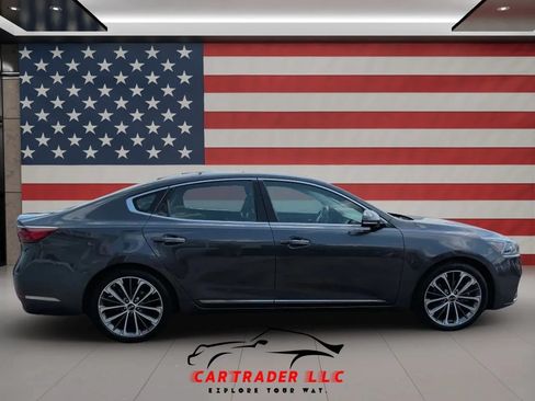 Used 2019 Kia Cadenza Technology FWD image 7