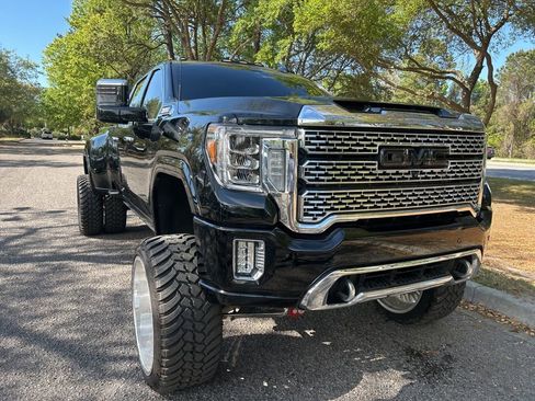 Used 2020 GMC Sierra 3500 Denali w/ Denali Ultimate Package image 4