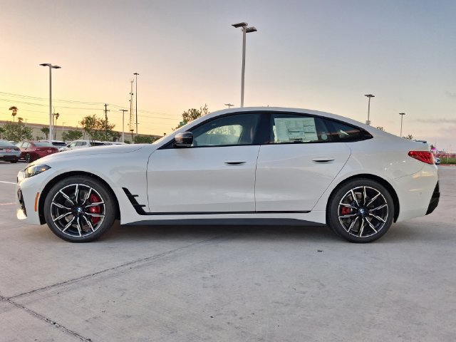 New 2026 BMW 430i xDrive w/ M Sport Package AWD/4WD image 4