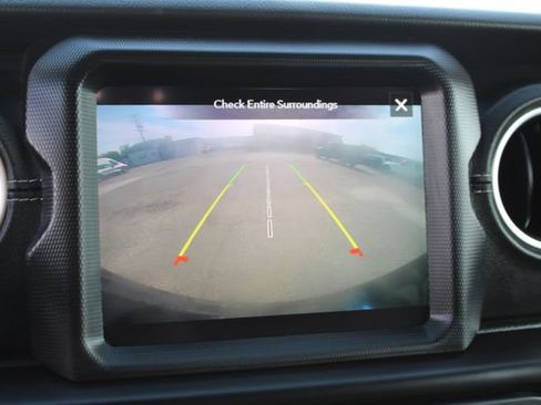 Used 2023 Jeep Wrangler Unlimited Sahara image 24