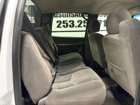 Used 2005 Chevrolet Silverado 2500 LS AWD/4WD image 19