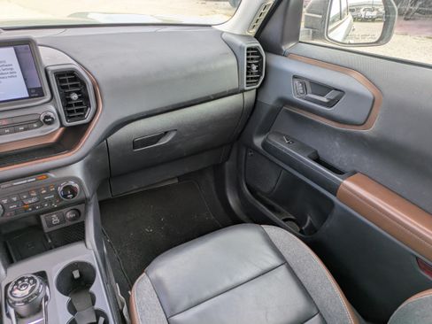 Used 2023 Ford Bronco Sport Outer Banks w/ Tech Package AWD/4WD image 15