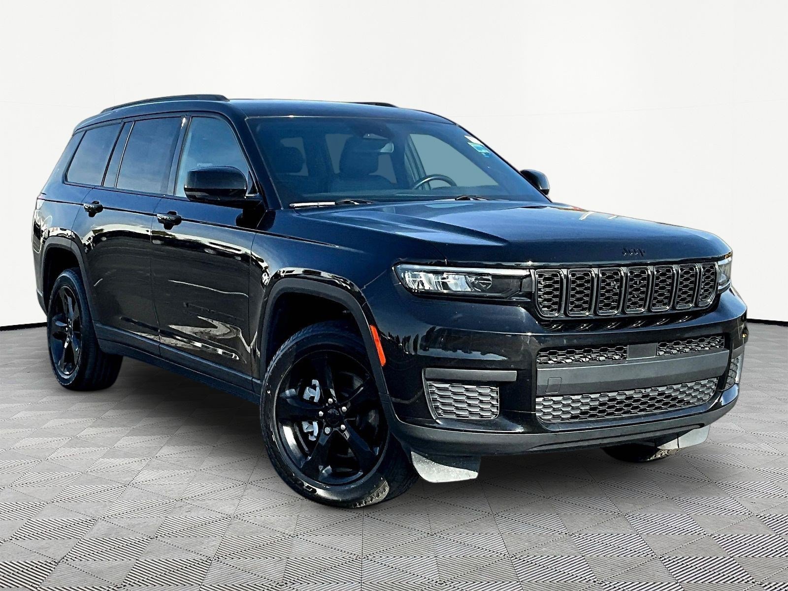 Used 2022 Jeep Grand Cherokee L Laredo AWD/4WD image 3