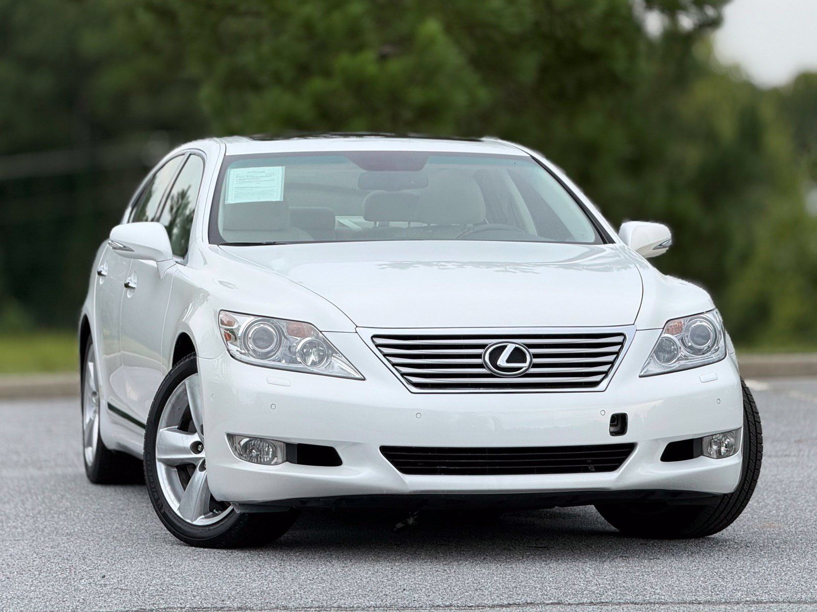 Used 2011 Lexus LS 460 w/ Comfort Pkg RWD image 4