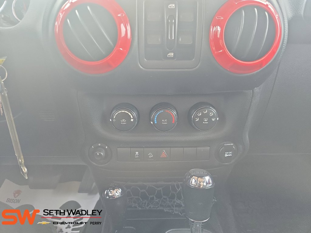 Used 2015 Jeep Wrangler Unlimited Sport w/ Quick Order Package 24S AWD/4WD image 20