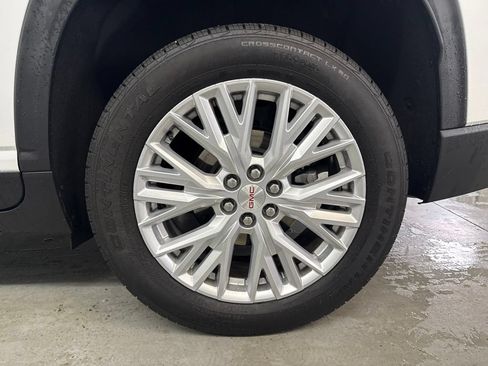 Used 2026 GMC Acadia Elevation w/ Elevation Premium Package FWD image 27