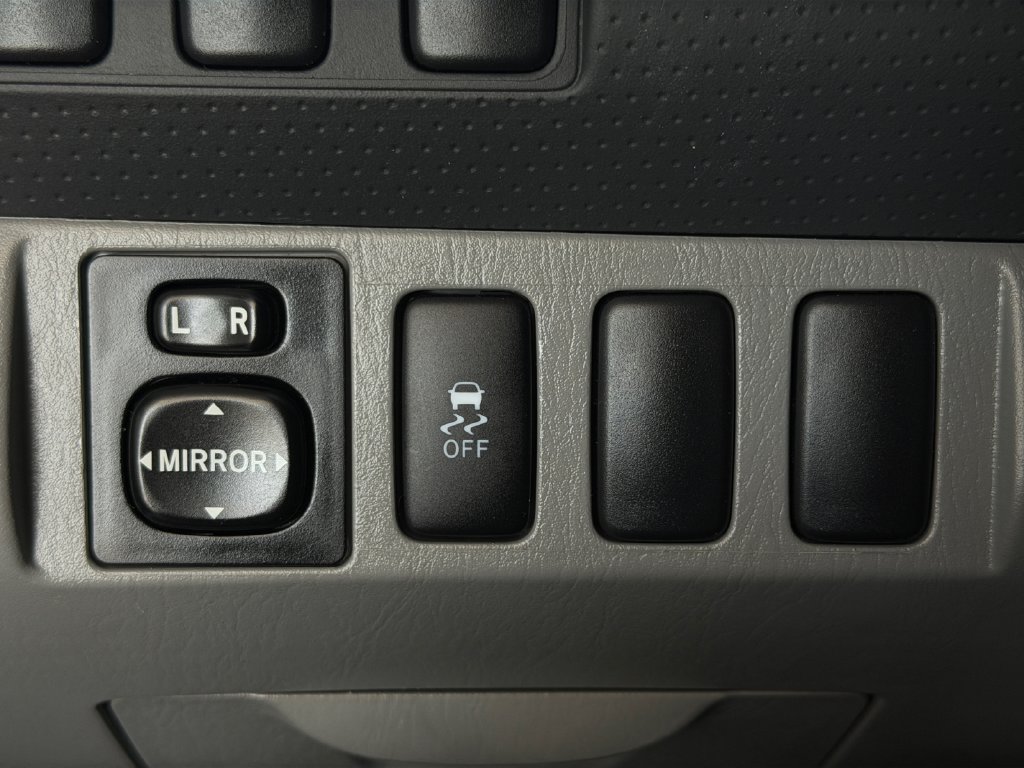 Used 2015 Toyota Tacoma PreRunner w/ Convenience Package RWD image 22
