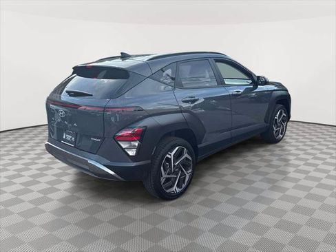 Used 2026 Hyundai Kona SEL Premium AWD/4WD image 6