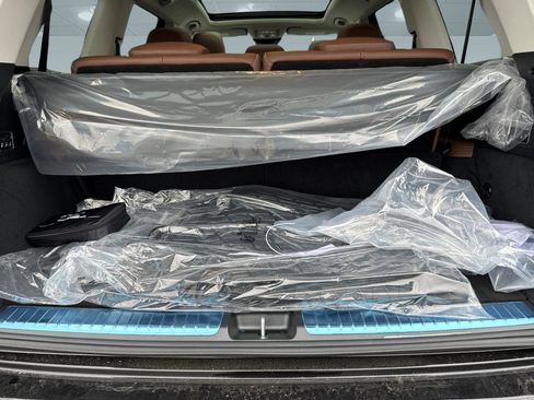 Used 2026 Mercedes-Benz GLS 450 4MATIC image 29