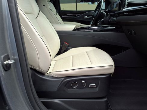 Used 2021 Cadillac Escalade Sport AWD/4WD image 11