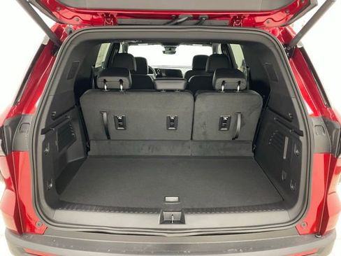 New 2026 Chevrolet Traverse LT w/ Driver Confidence Package image 12