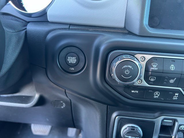 Used 2021 Jeep Gladiator Overland AWD/4WD image 41