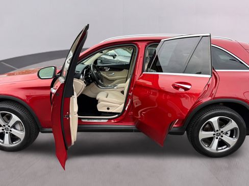 Used 2018 Mercedes-Benz GLC 300 4MATIC image 10