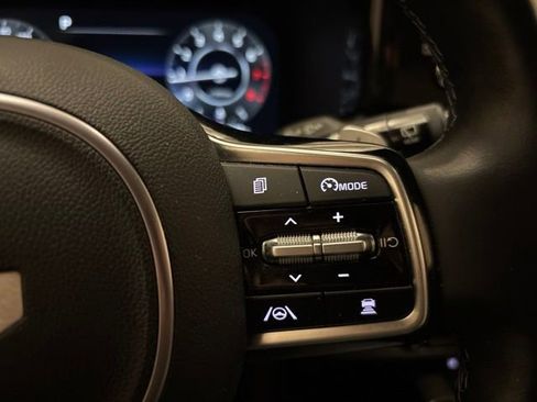 Certified 2023 Kia Sorento SX AWD/4WD image 16
