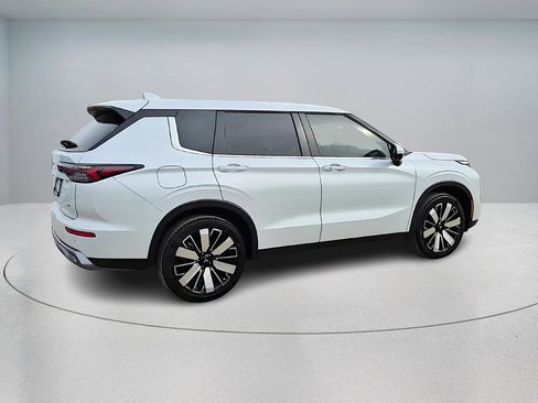 New 2026 Mitsubishi Outlander SE AWD/4WD image 7