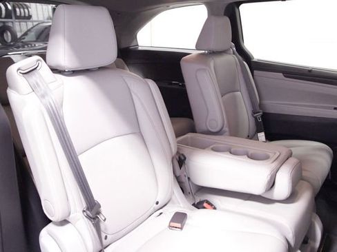 Certified 2024 Honda Odyssey EX-L image 20