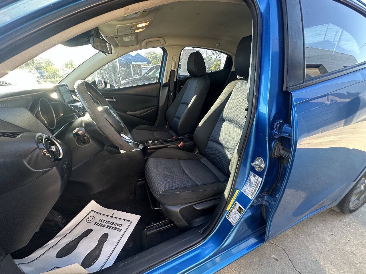 Used 2019 Toyota Yaris LE FWD image 15