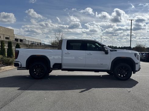 New 2026 GMC Sierra 2500 AT4 w/ AT4 Premium Plus Package image 11