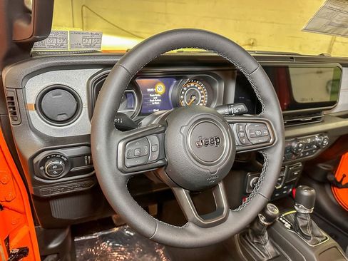 New 2026 Jeep Gladiator Sport AWD/4WD image 21