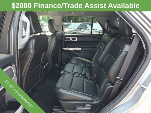 Used 2023 Ford Explorer XLT w/ Equipment Group 202A AWD/4WD image 10