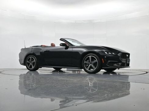 Used 2024 Ford Mustang Premium RWD image 38