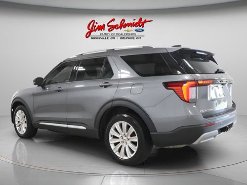 Used 2025 Ford Explorer Platinum w/ LUX Leather Package AWD/4WD image 4