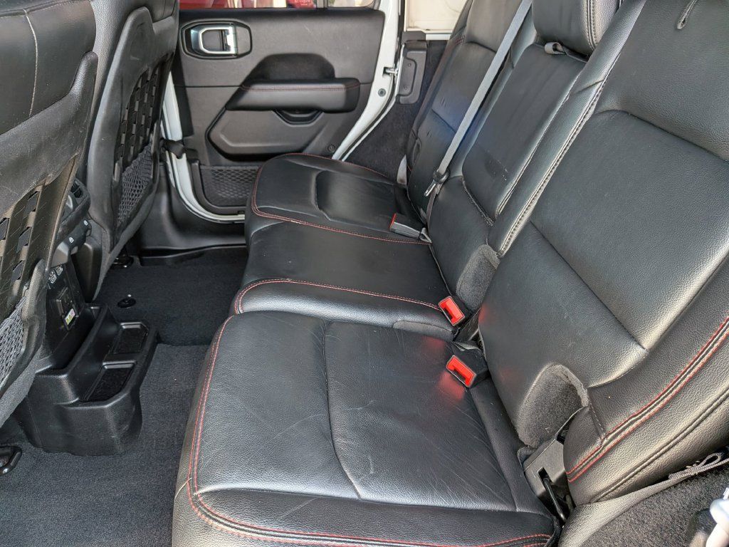 Used 2019 Jeep Wrangler Unlimited Rubicon AWD/4WD image 27