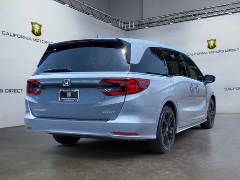 Used 2024 Honda Odyssey Sport image 5