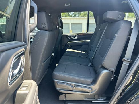 Used 2022 GMC Yukon SLE w/ Max Trailering Package AWD/4WD image 9