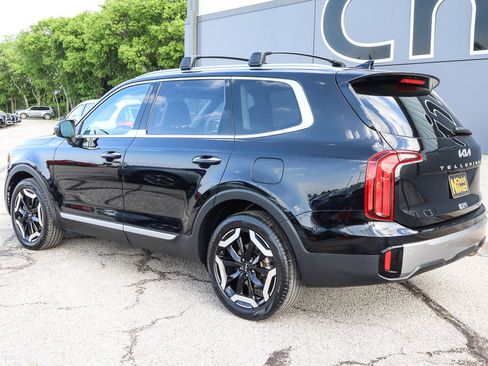 Used 2025 Kia Telluride S AWD/4WD image 6