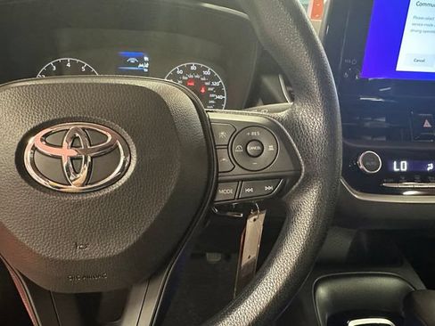 Used 2024 Toyota Corolla LE FWD image 21