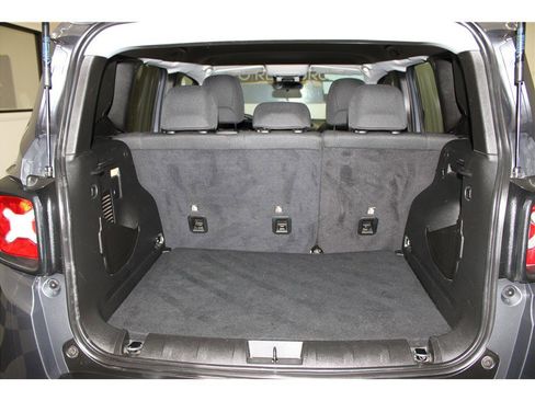 Used 2023 Jeep Renegade Latitude image 20