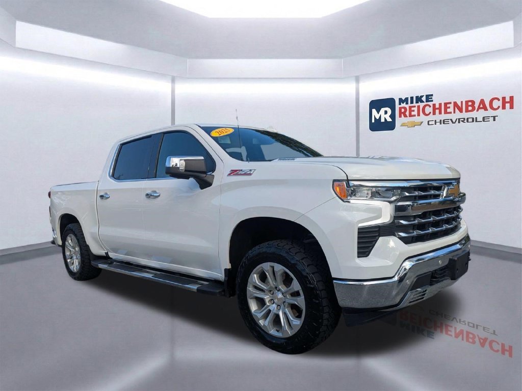 Used 2025 Chevrolet Silverado 1500 LTZ AWD/4WD image 2